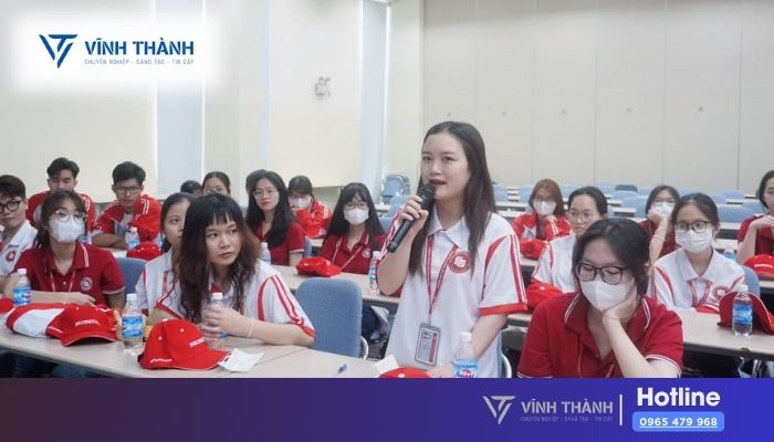 đồng phục thể dục Đại học Ngoại Thương